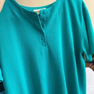 Beautiful blue ocean vintage top size medium